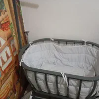 گهواره تخت|تخت و صندلی بچه|شیراز, کوشک میدان|دیوار