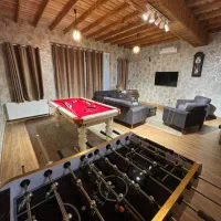 ویلا استخردار با جکوزی (میزبیلیارد)|اجارهٔ کوتاه‌مدت ویلا و باغ|رشت, گلسار|دیوار