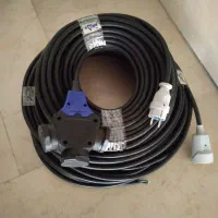 تعدادی حلقه کابل برق سیار