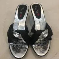 یک جفت صندل نو سایز ۳۸