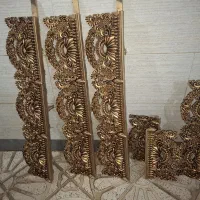 کتیبه و چوب پرده