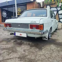 پیکان مدل 76