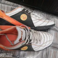 کفش سالنی فوتسال|کیف، کفش، کمربند|استهبان, |دیوار