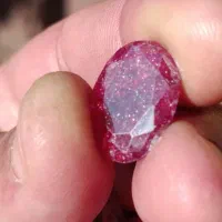 یاقوت معدنی