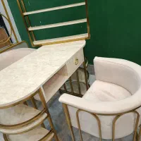 میز ناخن پرطرفدار / صندلی پرفروش و راحت هلال|آرایشگاه و سالن‌های زیبایی|ملک‌آباد, |دیوار