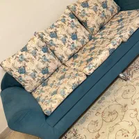 فروش مبل هفت نفره و شش عدد صندلی ناهار خوری