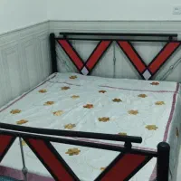 تخت خواب همراه با تشک