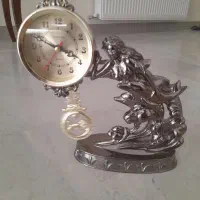 ساعت رومیزی و جا خودکاری