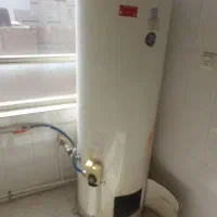 آبگرم کن ایستاده