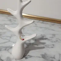 درختچه جواهرات