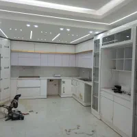 طراحی و اجرای انواع کابینت و کمد دیواری