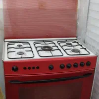 اجاق گاز پنج شعله سالم و تمیز