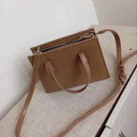 کاپشن|لباس|ارومیه, |دیوار