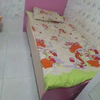 تخت نوجوان دخترانه