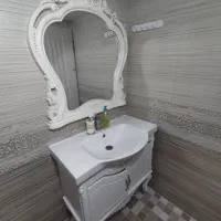 روشویی به همراه کمد و آیینه|لوازم سرویس بهداشتی|صومعهسرا, |دیوار