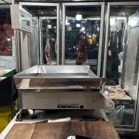 کارگر ساده کار در قصابی