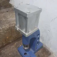 پرس دکمه زن مبل
