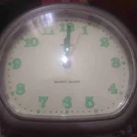 تعداد 4 عدد ساعت رومیزی قدیمی زنگ دار و رقاصک دار|کلکسیون اشیاء عتیقه|بروجرد, |دیوار