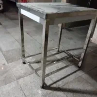 3تا میز برا کار .