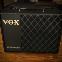 امپلیفایر گیتار با تکنولوژی ترکیبی لامپی ودیجیتال