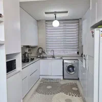 شهرک عارف 85 متری دو خواب فول امکانات پارکینگ مسقف