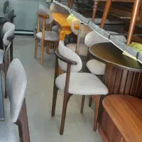 دنیای میز ناهارخوری در صومعه سرا.نقد و اقساط
