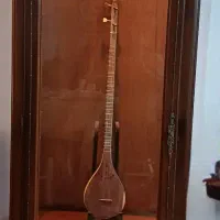 بوفه ویترینی مدل اسپانیایی  با نور پردازی