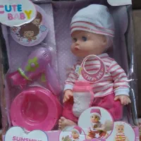 عروسک کاملا نو و اکبند جعبش باز نشده