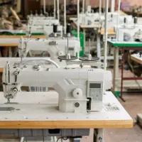 استخدام چرخکار وخیاط راسته‌دوز باحقوق ۵۰ میلیون