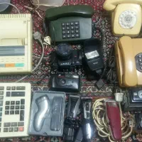 تلفن رومیزی و پرینتر