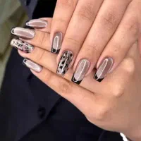 کاشت ناخن تخفیف300