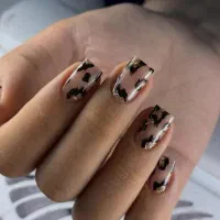 اجاره میز و صندلی ناخن و مژه