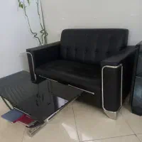 مبلمان اداری و میز ناخن مشکی