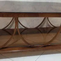 1 عدد میز  بسیار سالم و درحدنو