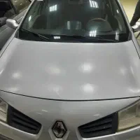 مگان ۲۰۰۰ مدل۲۰۰۶