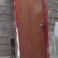 درب چوبی و درب آلومینیوم