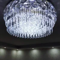 نصاب لوستر - نصب هالوژن ـ برق کاری ساختمان|خدمات پیشه و مهارت|شیراز, اصلاح‌نژاد|دیوار