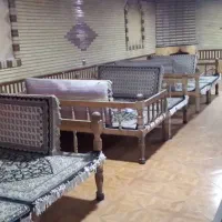 ۳ عدد تخت سنتی با فرش و پشتی