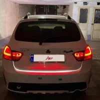 کوییک سفید تمیز و عروسک