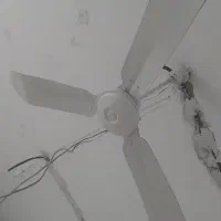 پنکه سقفی سالم|پنکه و تصفیه‌کنندهٔ هوا|قم, سراجه (۱۵ خرداد)|دیوار