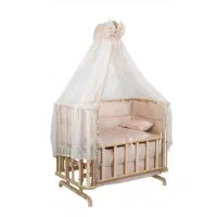 تخت کنار مادر