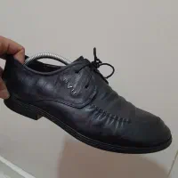 کفش مشکی چرم صنعتی درحد