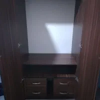 ۲عددفرش ۳×۴ وکمد لباس