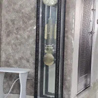 ساعت دیواری آونگ دار