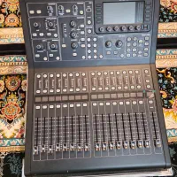 میکسر مایداس m32 rlive