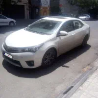 تویوتا کرولا ۲۰۱۵ فول