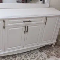 آیینه و کنسول