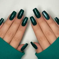 کاشت وترمیم ولمینت ناخن ومدل|خدمات آرایشگری و زیبایی|مشهد, وحید|دیوار