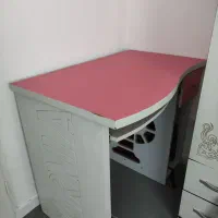 میز تحریر بزرگ و سالم