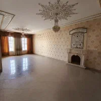 185 متری ویلایی طبقه دوم